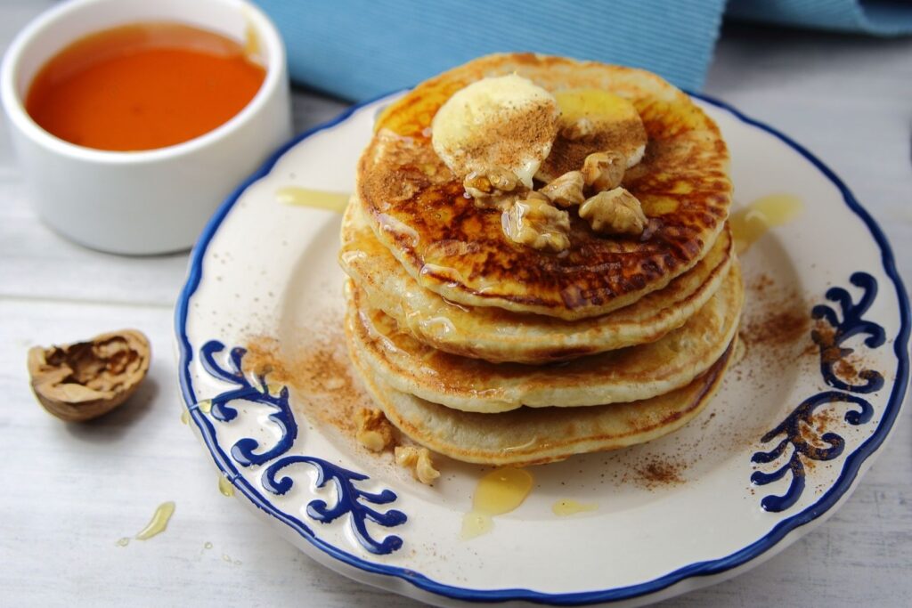 banana pancakes with oats and eggs healthy breakfast