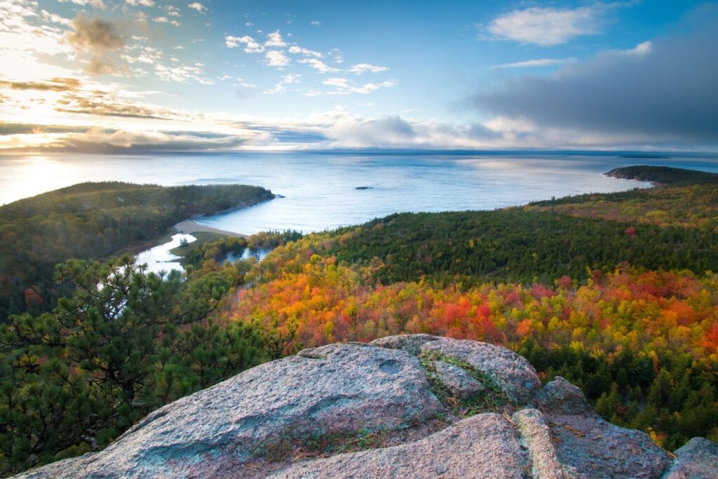 best fall foliage states , fall destinations USA, autumn travel USA, fall road trips USA