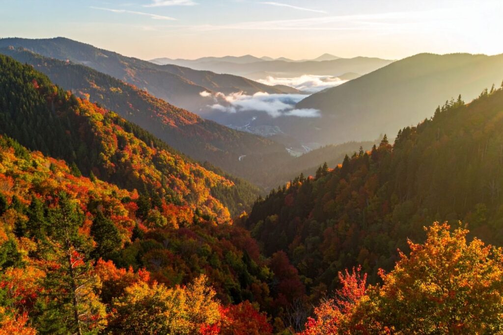 best fall foliage states , fall destinations USA, autumn travel USA, fall road trips USA