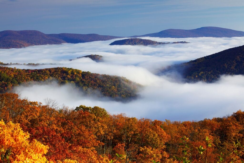 best fall foliage states , fall destinations USA, autumn travel USA, fall road trips USA