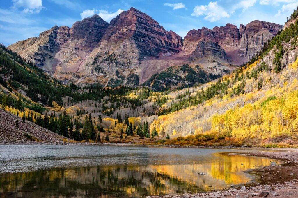 best fall foliage states , fall destinations USA, autumn travel USA, fall road trips USA